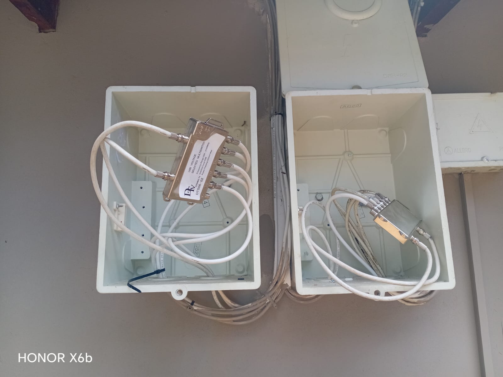 Neat cabling for a Claremont DStv setup